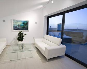 Sindic Hotel - Adults Only - Mahón - Wohnzimmer