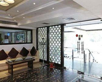 Hotel Samovar By Goyal Hoteliers - Agra - Lobby