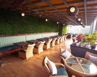 Sai Maa Hotel & Residency - Puttaparthi - Restaurant