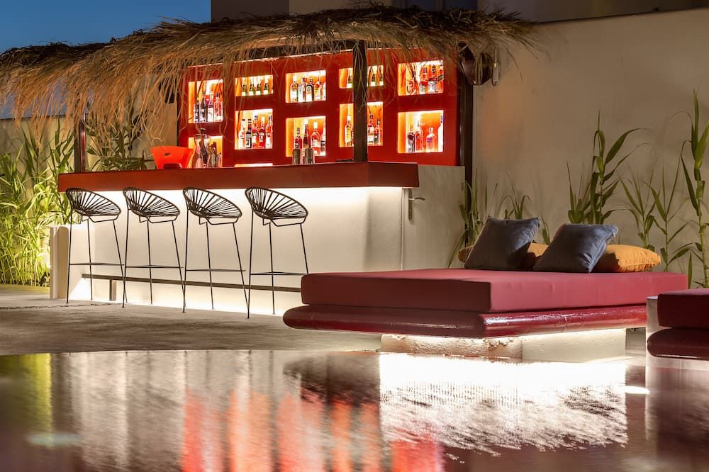 Art Hotel Santorini - Pyrgos Kallistis