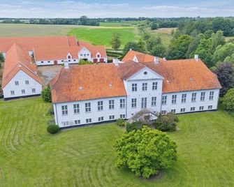 Hindemae Estate An Exclusive Experience in Scenic Surroundings - Ullerslev - Building