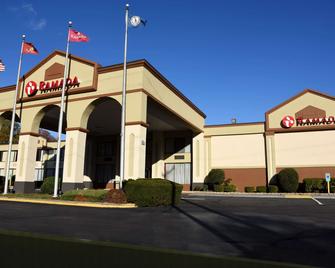 Ramada by Wyndham Triangle/Quantico - Triangle - Building