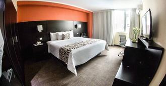 Hotel El Gran Marqués - Trujillo - Bedroom