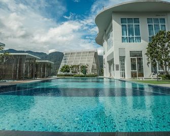 7Stonez Suites Windmill Genting Highlands - Genting Highlands - Pool