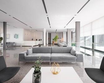 Exe Via Argentum - Silleda - Wohnzimmer