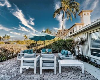 Waterfront Villa Heated Pool Spa Walk To Beach - Fort Lauderdale - Patio