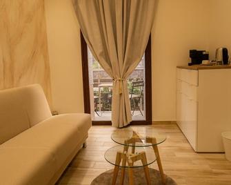 Sensoria Naxos Suites - Giardini Naxos - Living room