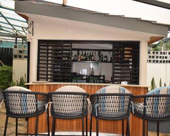 Cozy Stead - Nairobi - Bar