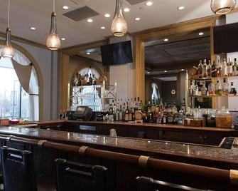 Indulge in Home-Like Comfort! Near B&O Railroad Museum, Pets are Allowed Here - Baltimore - Bar