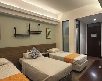 The Greenhive Hotel - Mabini