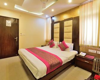 Hotel Gold Palace - 03 Mins Walk From New Delhi Railway Station - Νέο Δελχί - Κρεβατοκάμαρα