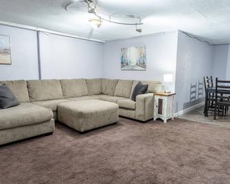 Theatre District Condo - Tacoma - Wohnzimmer
