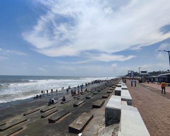 Hotel Mira International - Digha - Strand