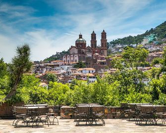 Posada de la Mision, Hotel Museo y Jardin - Taxco