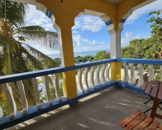 Bay View Apartments - Canouan Island - Room 2D - Breakfast, Snorkeling - Canouan Island - Μπαλκόνι