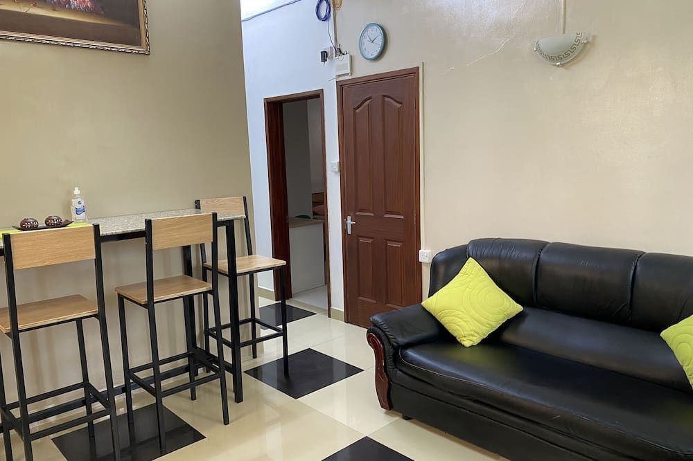 Champs De Mars Apartment - Port Louis - Living room