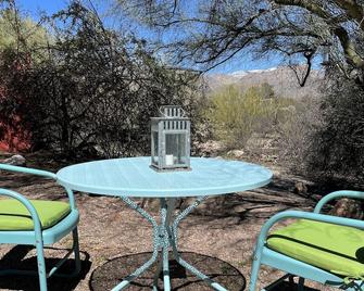 Studio in Tucson AZ, private, on the road to Mount Lemmon. - Tanque Verde - Patio