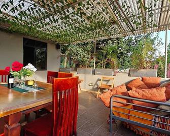 Inn The Wood - Entebbe - Patio