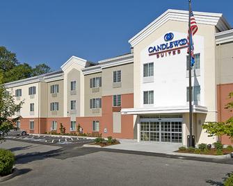 Candlewood Suites Burlington - Burlington - Building