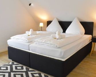 Nora Emmerich - Winningen - Essbereich