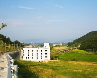 Flora hostelpension - Yeosu - Edificio