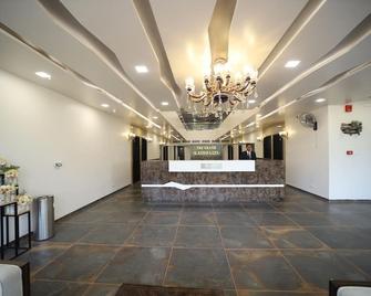 The Grand Kaushalya - Sohāgpur - Recepción