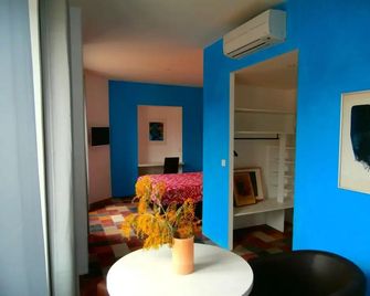 Hotel Le Moderne - Saint-Paul-le-Jeune