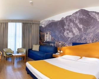 Hotel Express Aosta East - Pollein - Slaapkamer