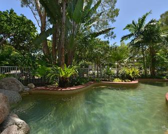 The White House Port Douglas - Port Douglas