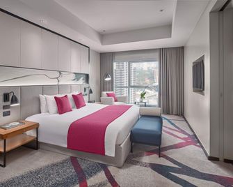 Crowne Plaza Manila Galleria By IHG - Pasig - Schlafzimmer