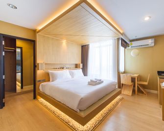 Zenniq - Bangkok