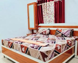 Janani Niwas Matheran - Matheran - Bedroom