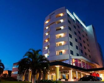 Favorita Golden Hotel e Eventos - Sao Jose - Edificio