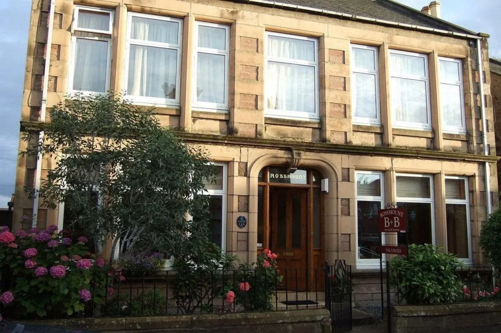 Rossmount Guest House