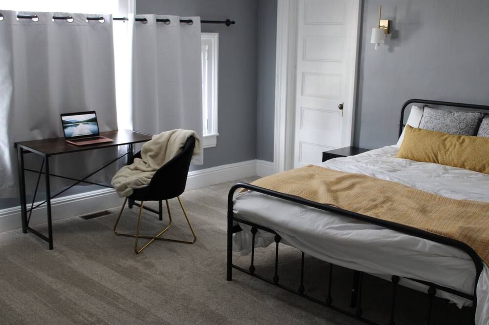 Riverside Escape with Water Access in Auburn - اوبورن (نيويورك) - غرفة نوم