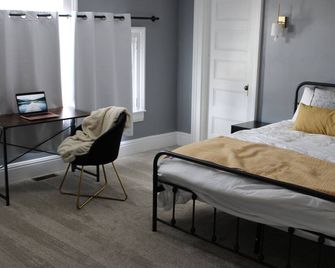 Riverside Escape with Water Access in Auburn - اوبورن (نيويورك) - غرفة نوم