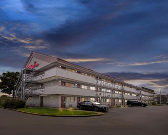Red Roof Inn Jackson Downtown - Fairgrounds - Jackson - Edificio