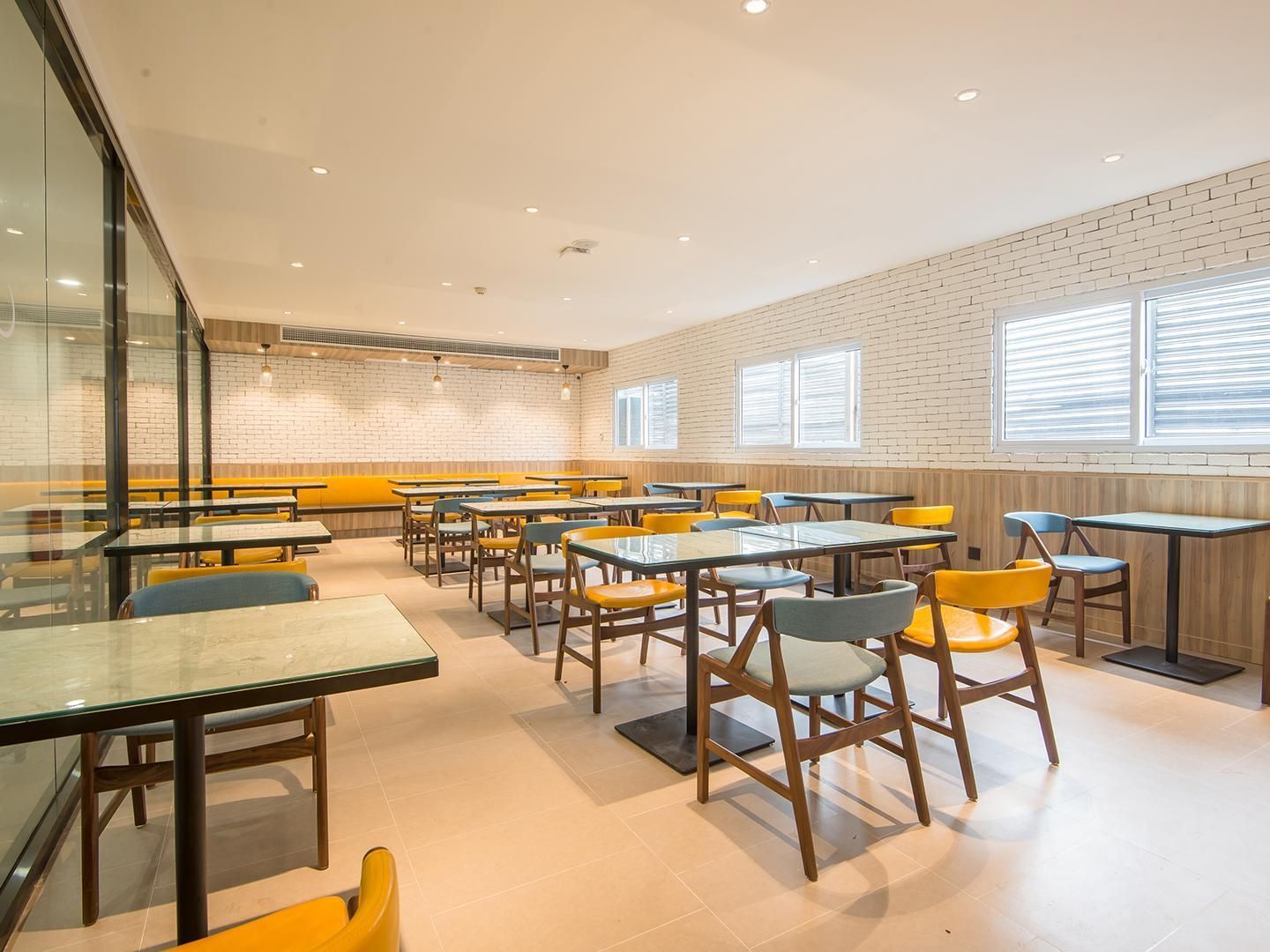 漢庭快捷酒店連雲港市解放中路店 - 連雲港 - 餐廳