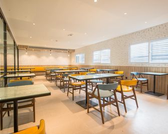 漢庭快捷酒店連雲港市解放中路店 - 連雲港 - 餐廳