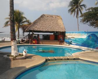 Punta Roca Surf Resort - La Libertad - Pool