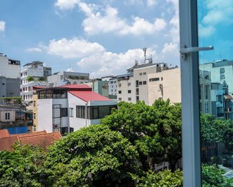 Bay Luxury Chariot Hotel - Ανόι - Μπαλκόνι