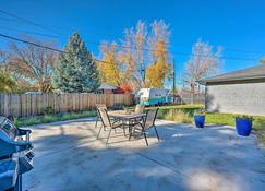 Modern Arvada Home Near Shopping and Dining! - Arvada - Patio