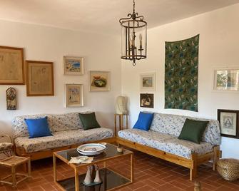 Villa Livia - Vatican Head In The Surroundings Of Tropea - Capo Vaticano - Living room