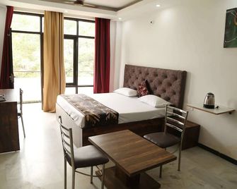 Shanti Residency - New Delhi - Bedroom