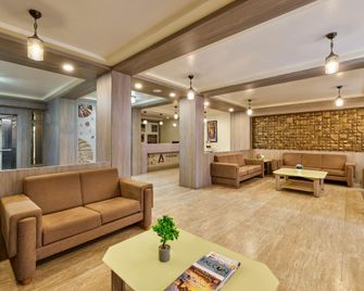 Pride Biznotel Sasan Gir - Sasan Gir - Lounge
