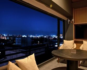 Tokiwa Hotel - Kōfu - Balkon