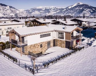 Aurora Mountain Chalet, Garden & sauna - Kaprun - Bâtiment
