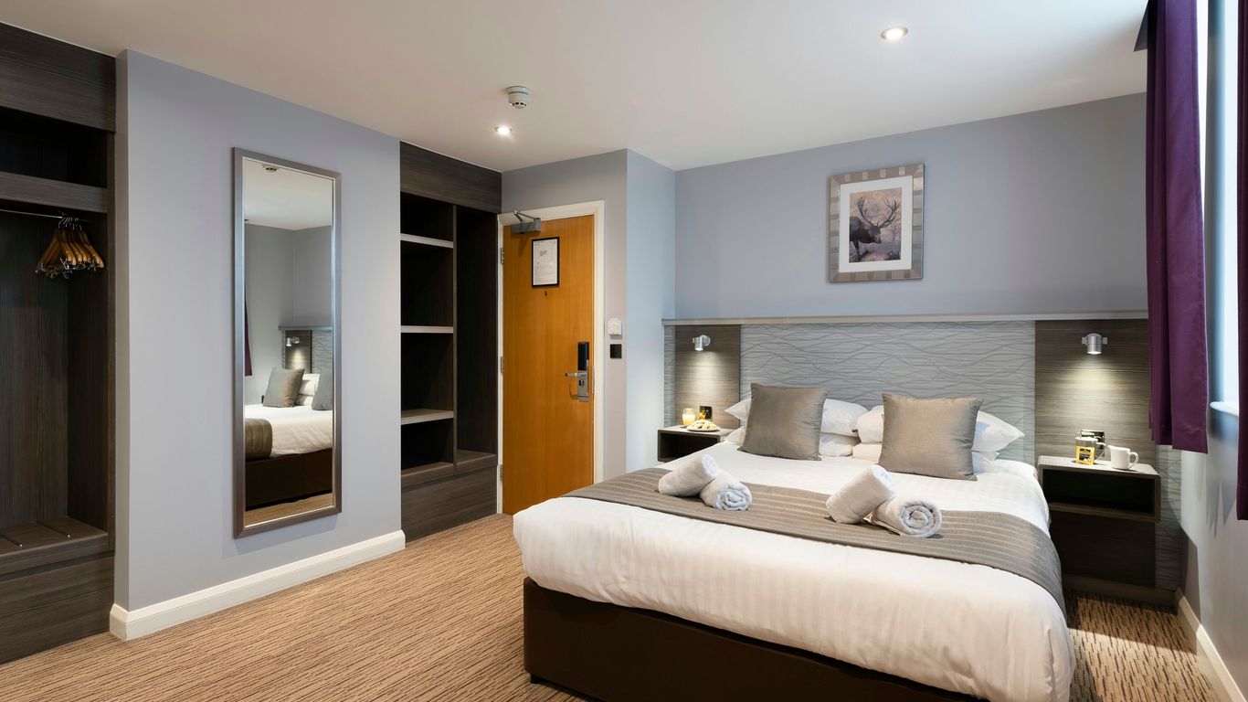 ذا هوجز باك هوتل آند سبا فارنهام