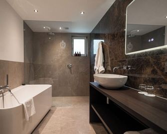 Landhuishotel De Bloemenbeek - De Lutte - Badkamer