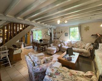 Gite Sainte-Opportune, 2 Bedrooms, 4 Persons - Athis-de-l'Orne - Sala de estar